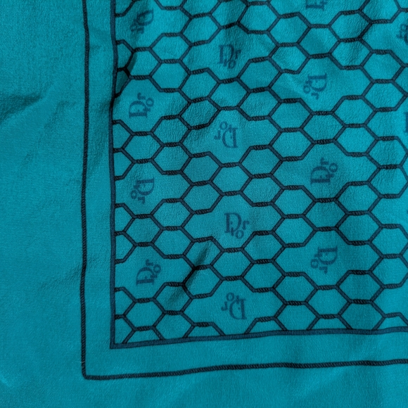 Dior Teal Honeycomb Pattern Scarf - Picture 4 of 6